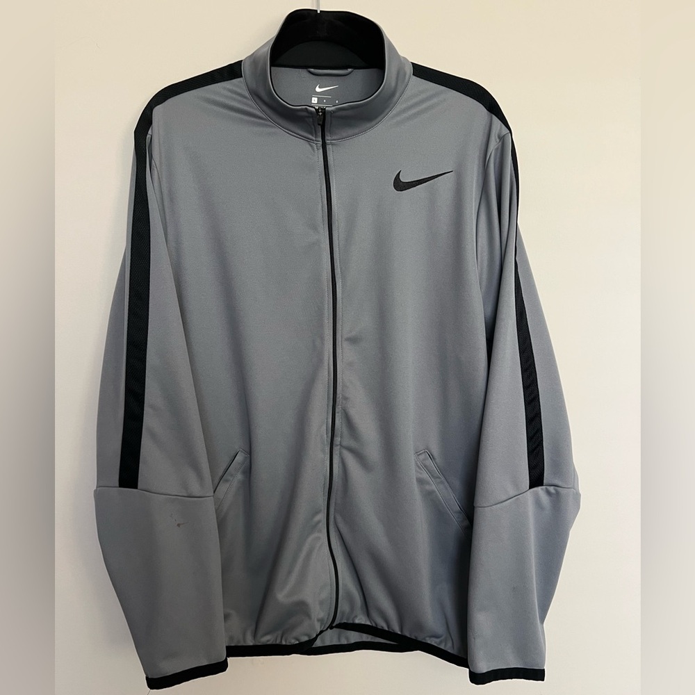 ⭐️ Nike‎ Sweater Men Adult Gray Black Full Zip Sweatshirt Athletic Logo Size L
